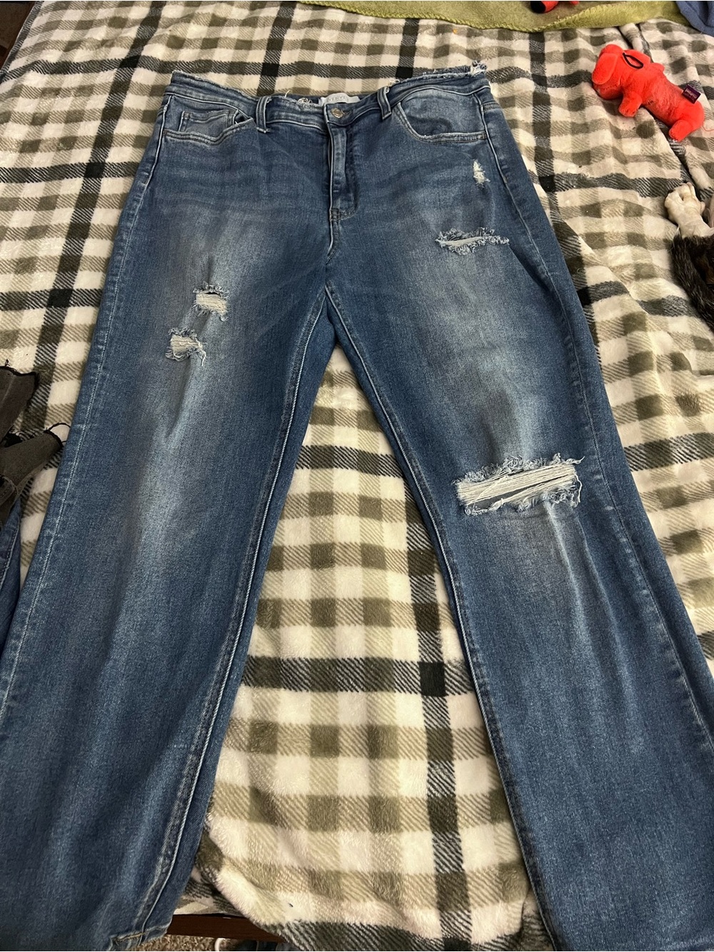 Women's Straight-Leg Distressed Jeans in Mid Blue